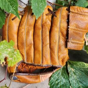 **Vintage** Hutch Baseball Mit(Made In USA)